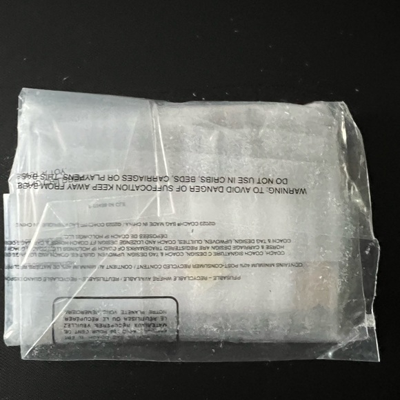 Coach Mini Skinny Id Case In Signature Canvas With Heart Print new with tags - Picture 7 of 8